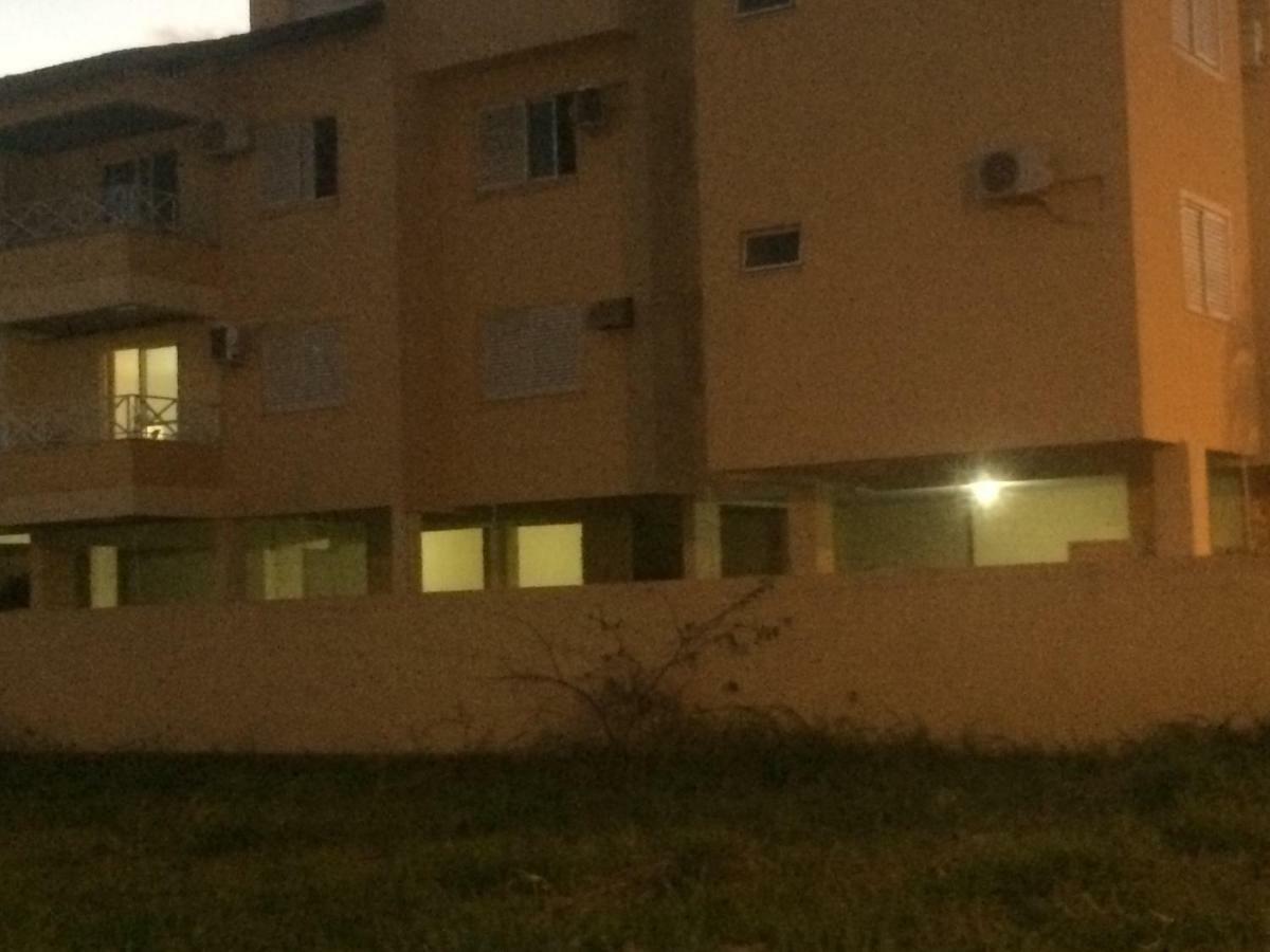 Apto 2 Dor Apartamento